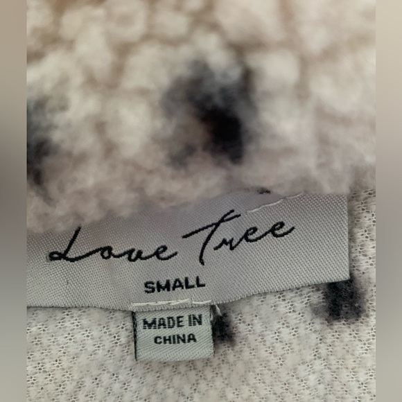 Love Tree Sweater Size Small Multicolor - Picture 4 of 5